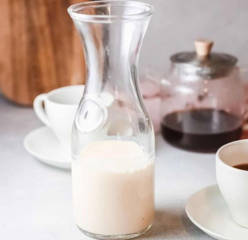 Homemade coffee creamer